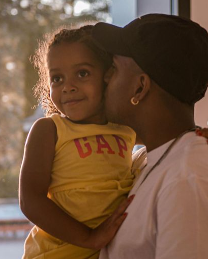 Rodrygo Goes y su hermana pequeña