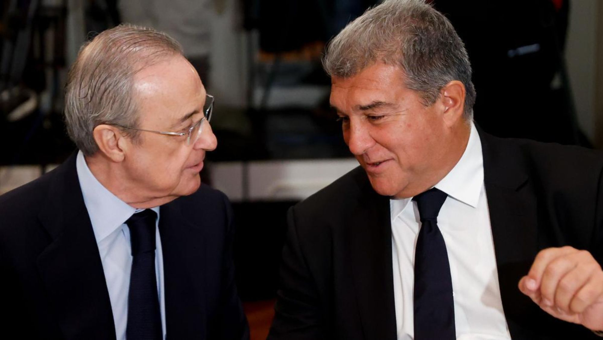 El Barça podría librarse de la sanción UEFA si Laporta traiciona Florentino