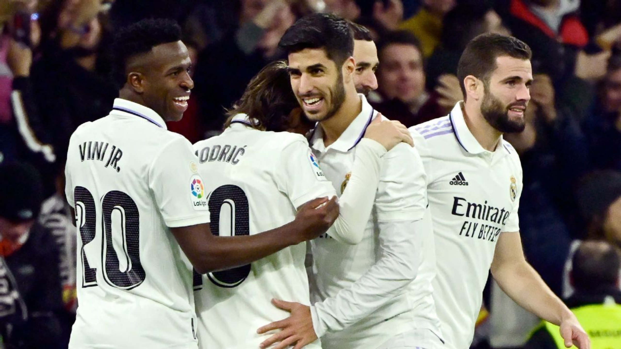 Varios jugadores del Real Madrid celebran un gol esta temporada 