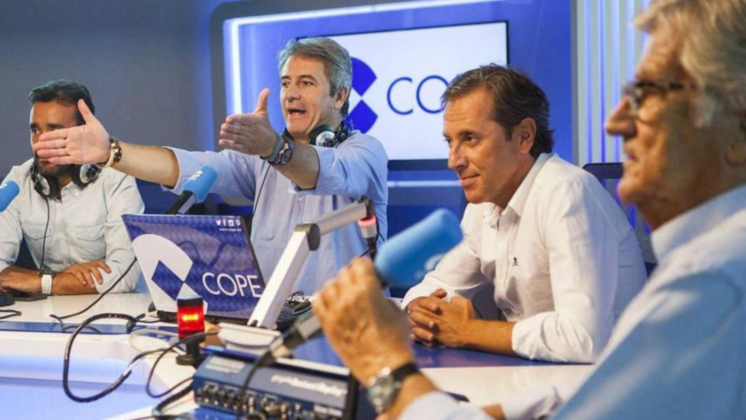 Manolo Lama y Paco González entre los afectados de este hipotético escándalo: Lío en Cope con 400.000 euros de por medio 