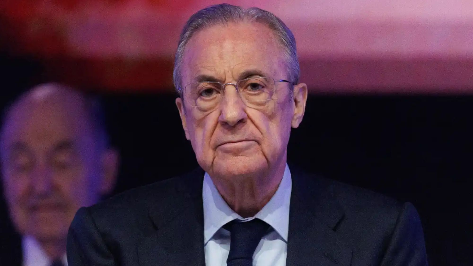 Florentino tiene a tiro al sustituto de Benzema: a precio de ganga para junio