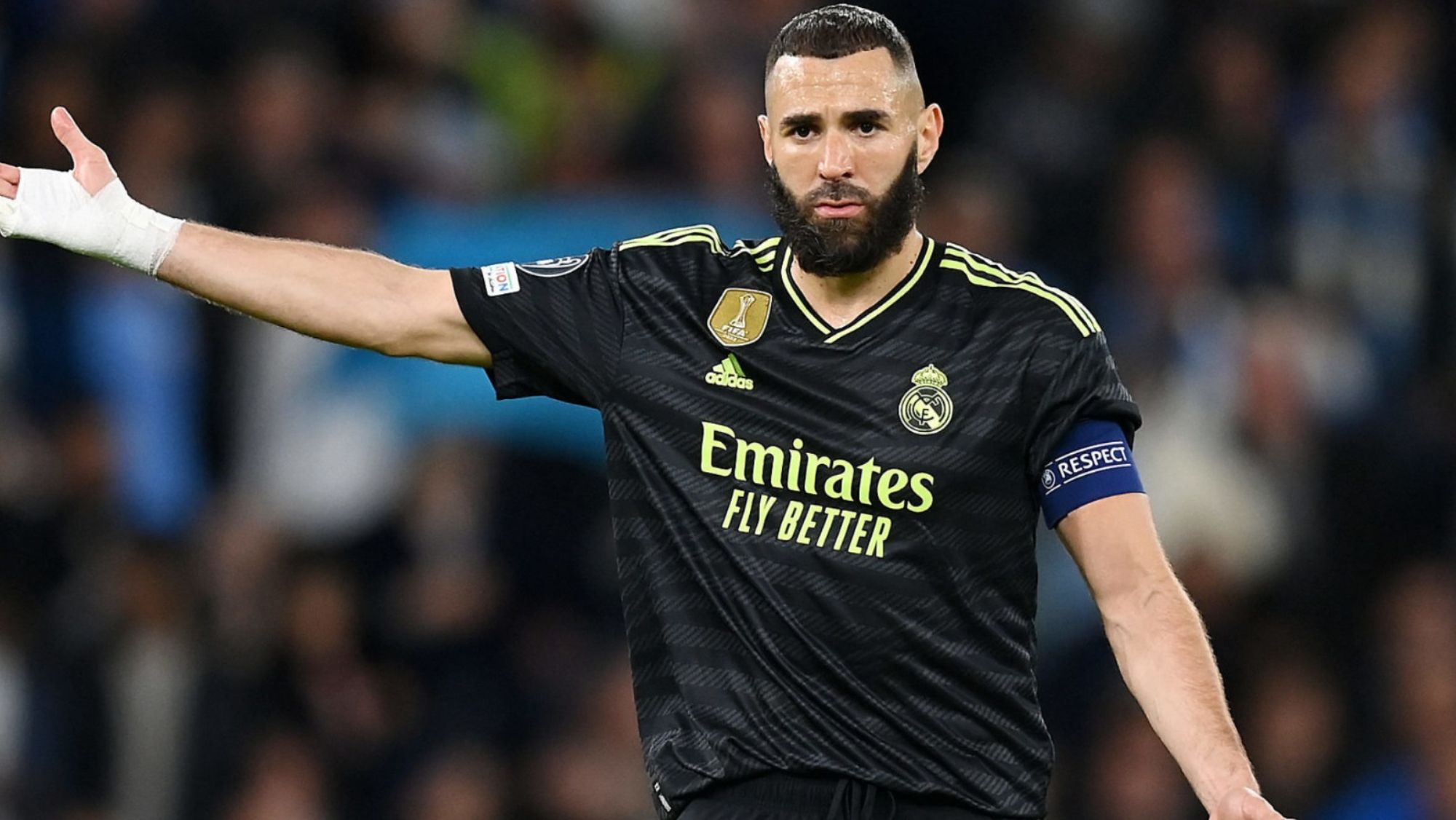 Benzema rompe su silencio tras la debacle contra el City: se lía en redes