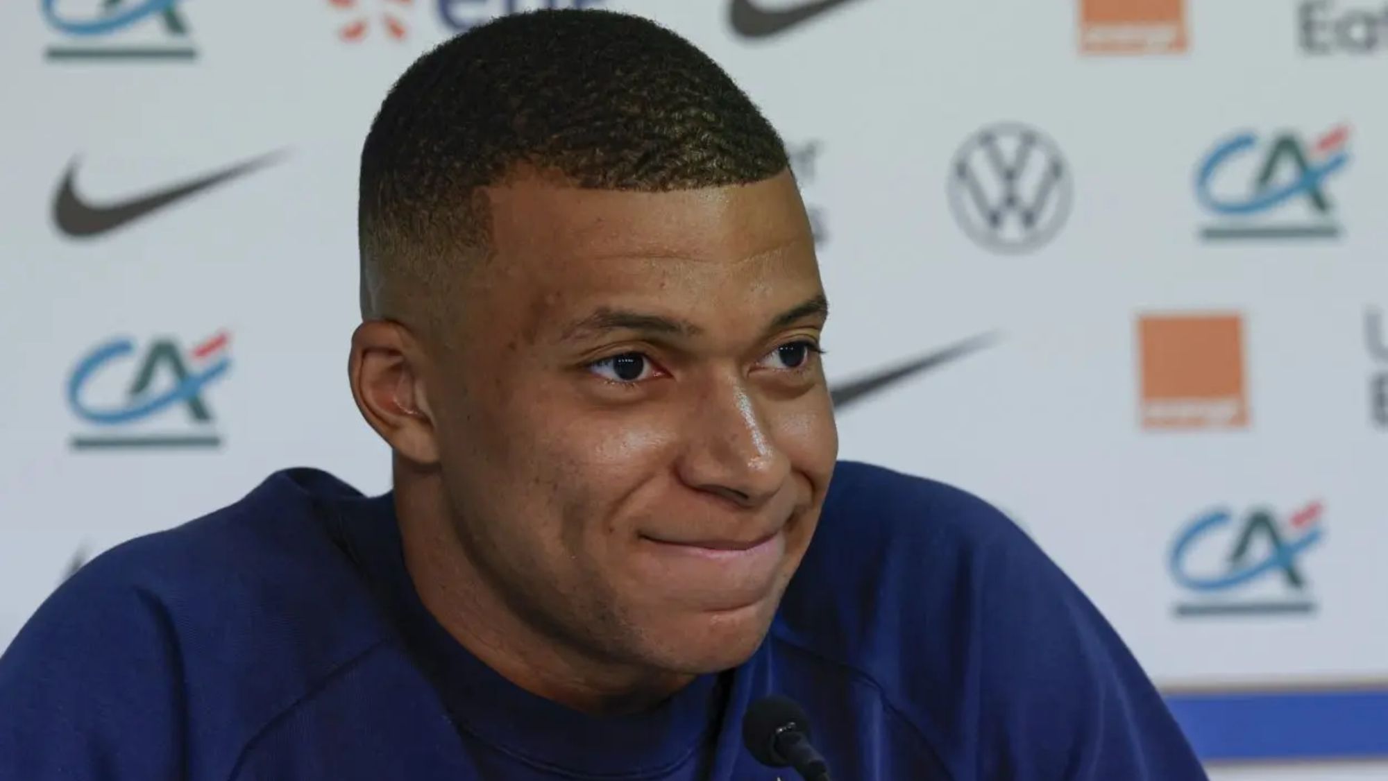 Oficial: Mbappé contesta a las amenazas del PSG y se ríe de las ofertas de Arabia