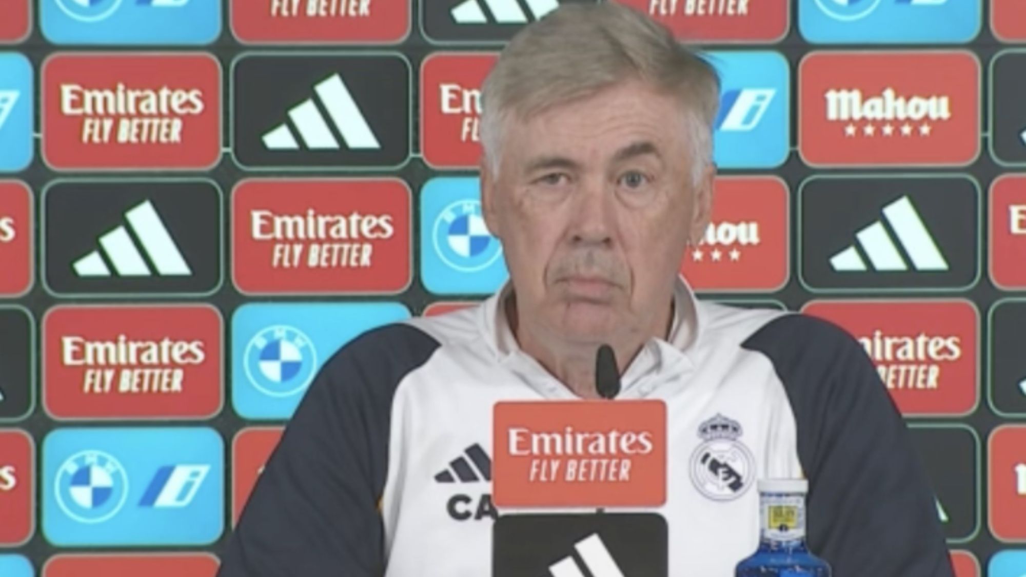 Carlo Ancelotti en rueda de prensa