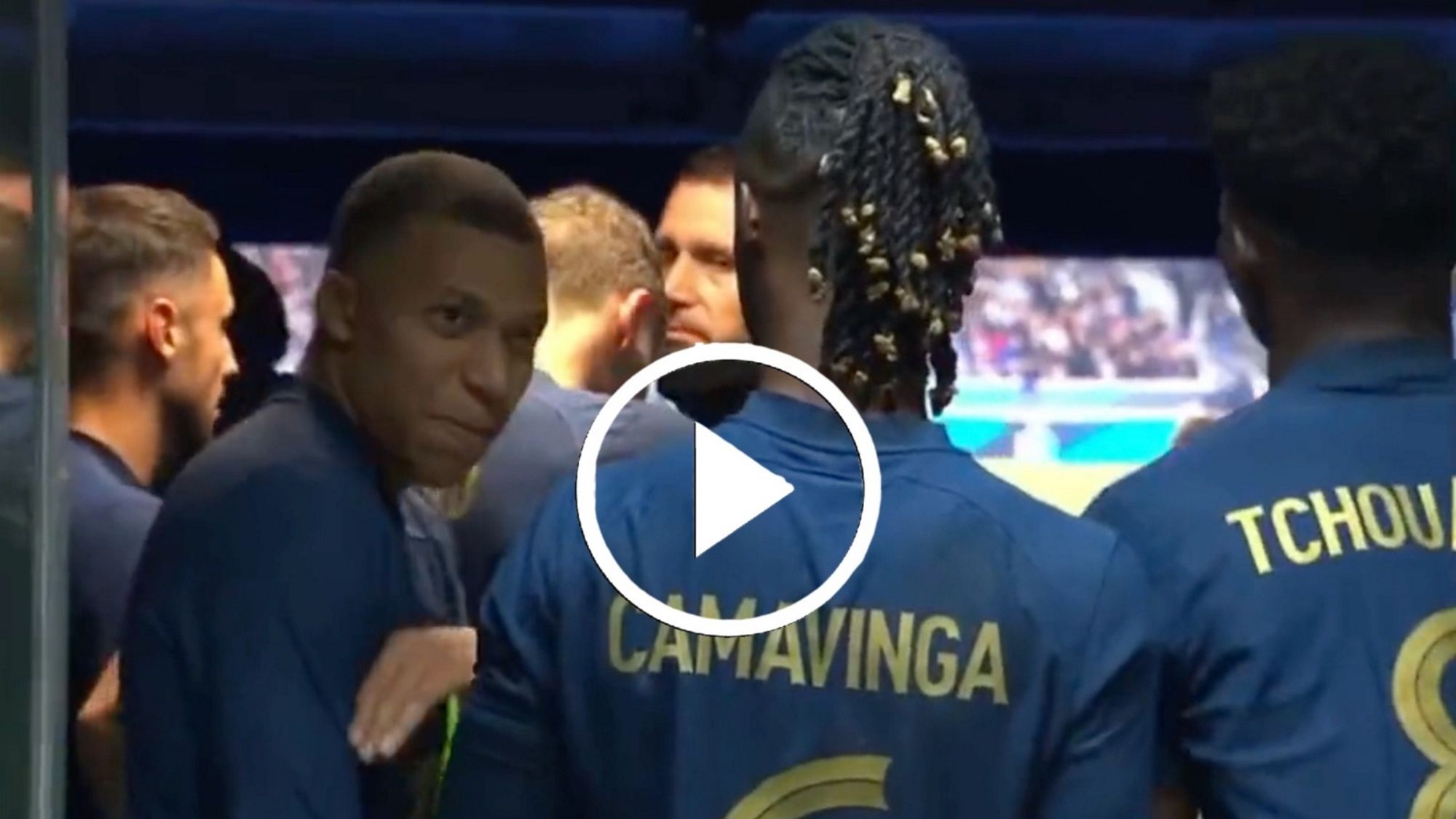 Lo más visto en el Real Madrid pillan a Camavinga y Mbappé en plena confesión de vestuario