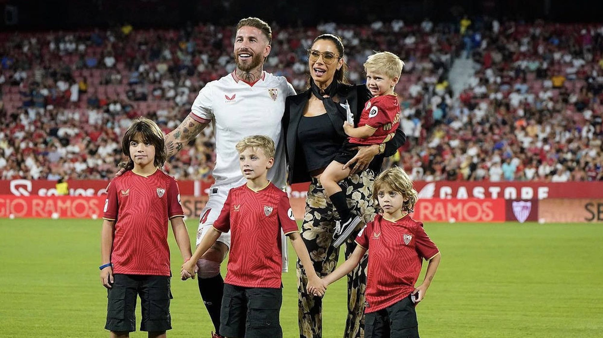 Desvelan Una Foto De Pilar Rubio Antes De Las Operaciones Sergio Ramos Ni La Conocía 