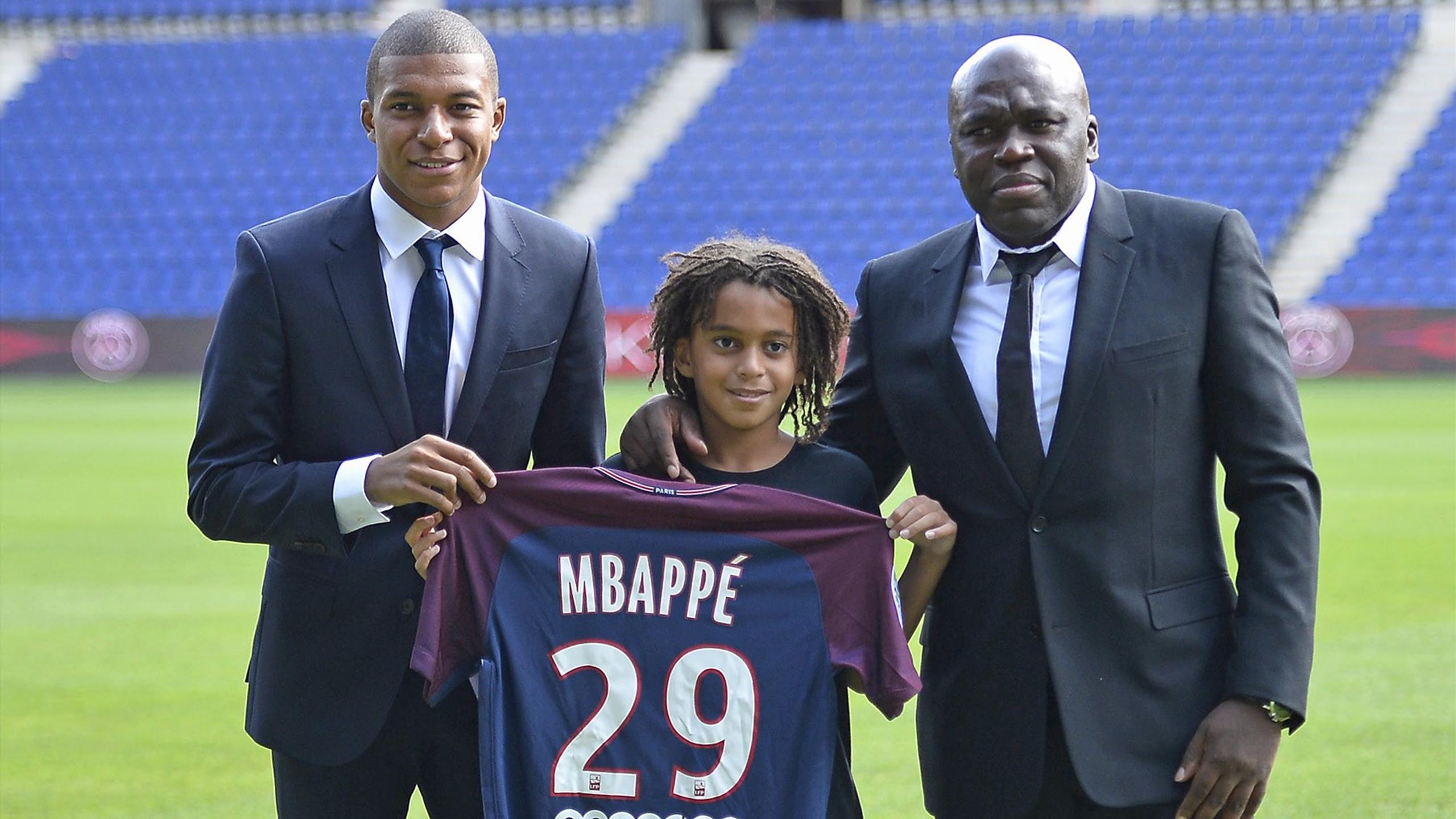 La familia Mbappé puede hacerse de oro en París