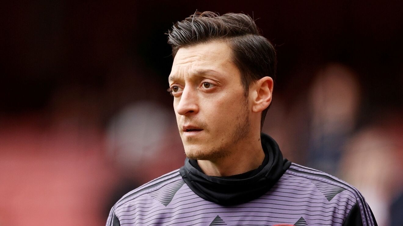 Ozil quedó impresionado con el talento de este jugador