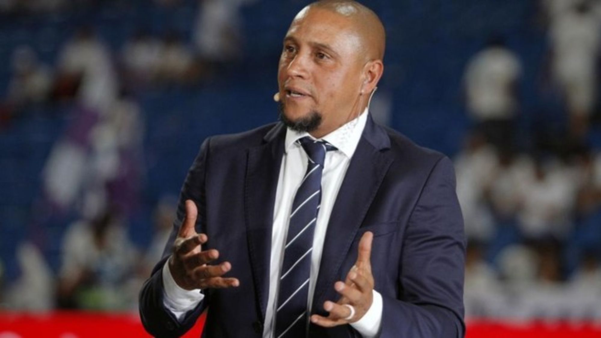 Roberto Carlos desvela lo que le hizo a Marcelo nada más llegar al Real Madrid   Tía, dale una m...