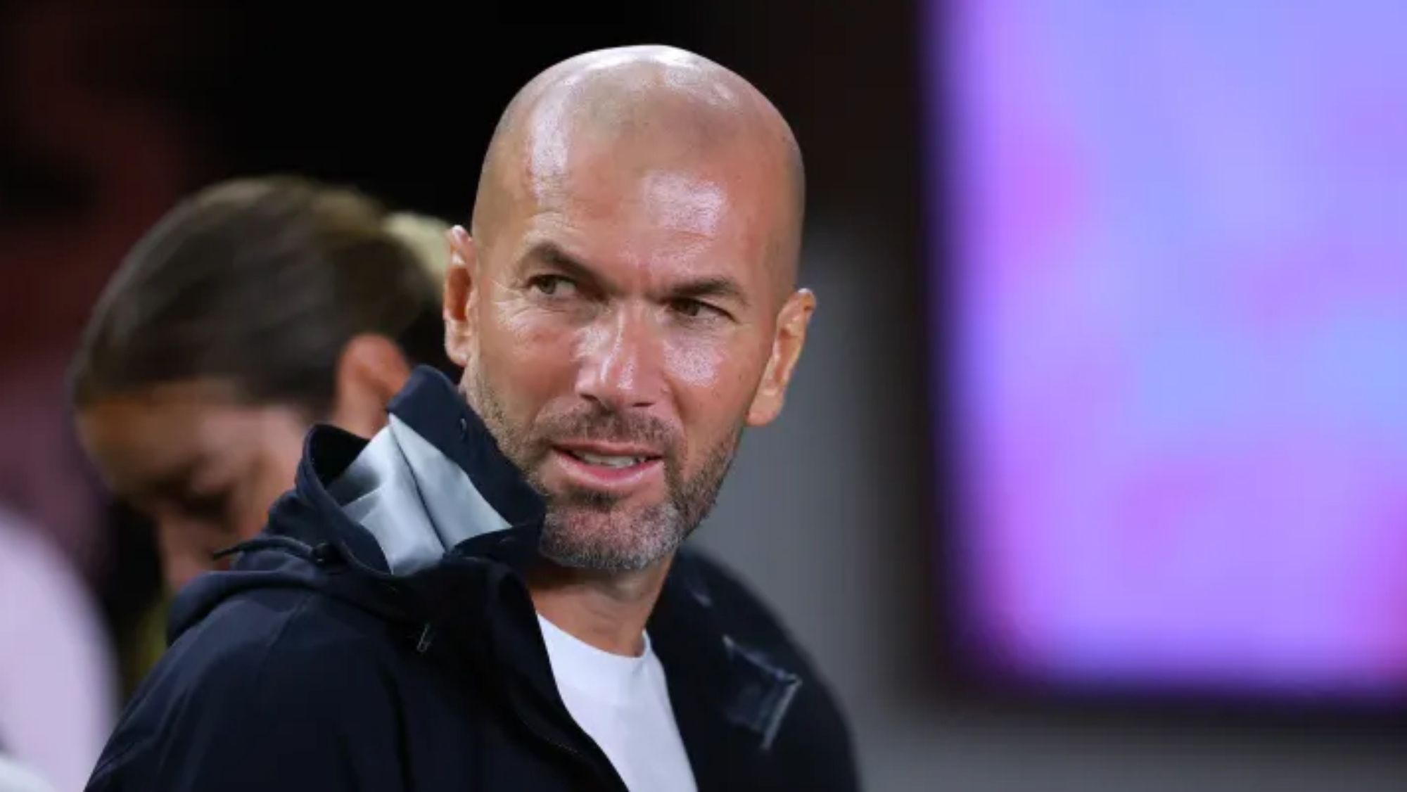 Zidane puede cambiar de opinión  la irrechazable oferta que ya tiene pendiente de firma