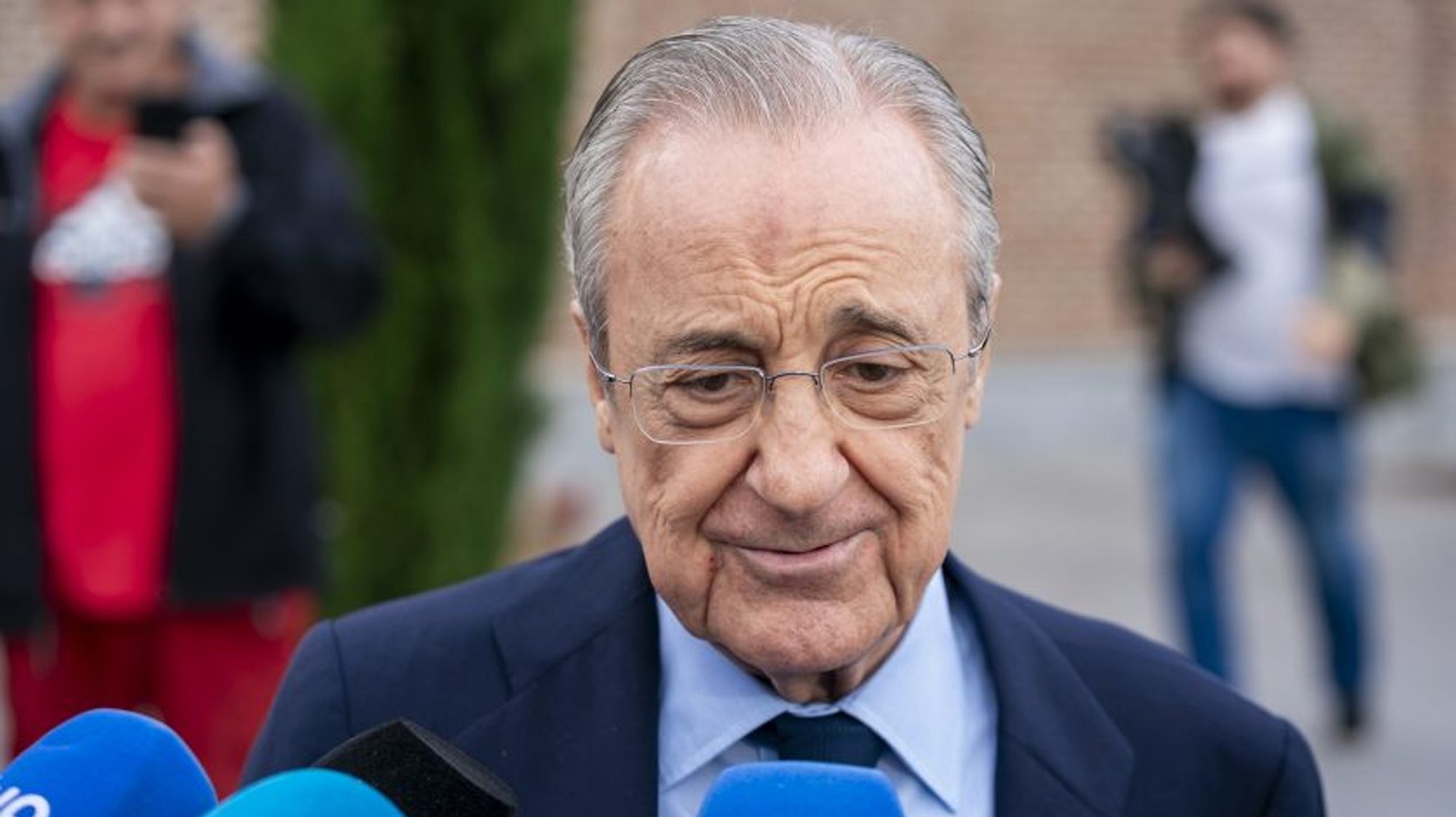 Descartado por el Real Madrid y se irá al Manchester United: Florentino prefiere a otro