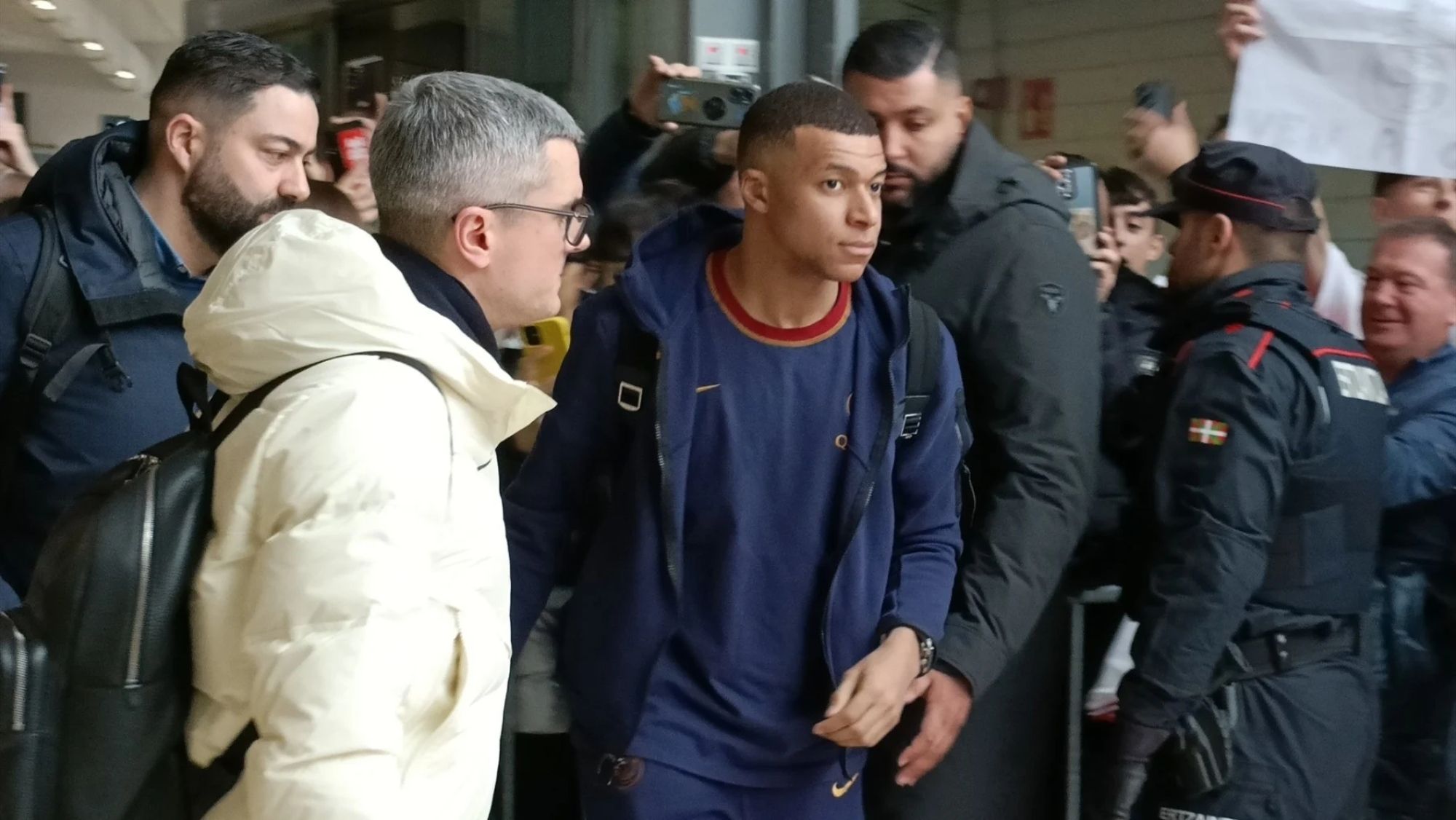 Mbappé ha sido cazado en el aeropuerto de Madrid