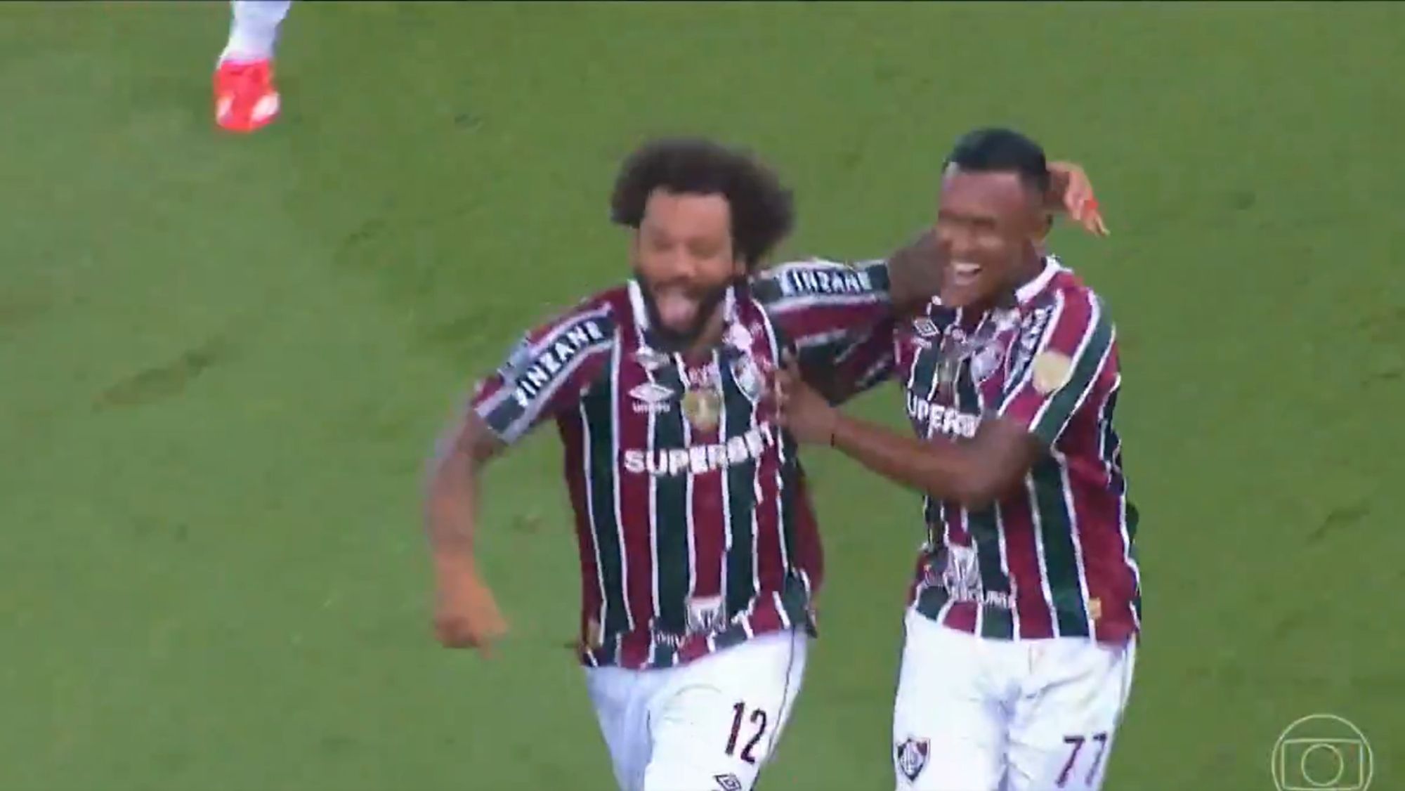 Golazo de Marcelo con el Fluminense