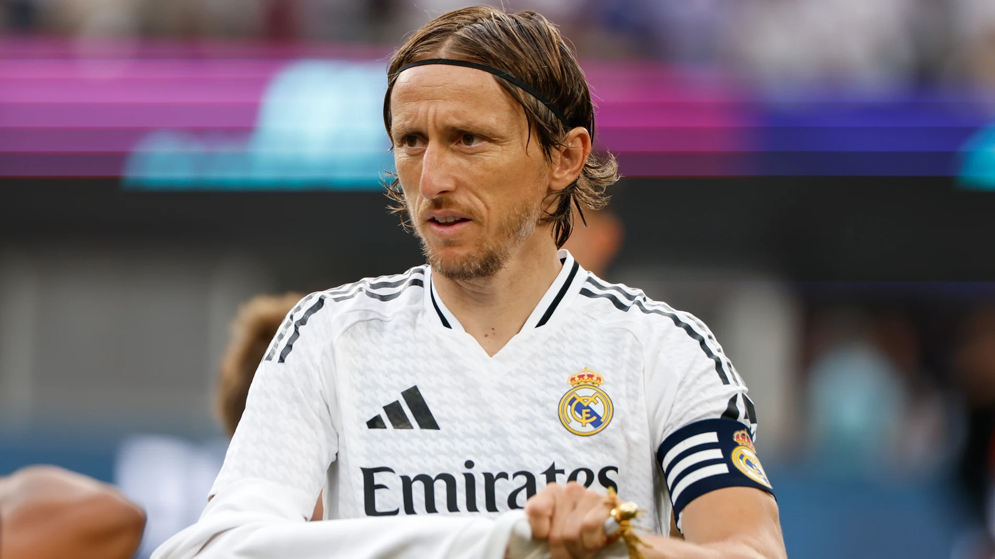 Superagente Modric pide a Florentino fichar a su heredero, vital para ganar Champions