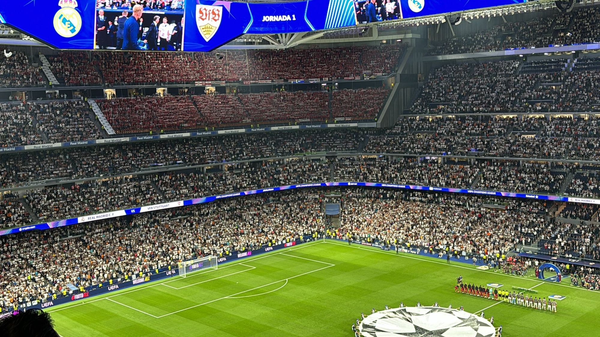 Ante el Suttgart se vivió un gran cambio en el Santiago Bernabéu: totalmente inesperado