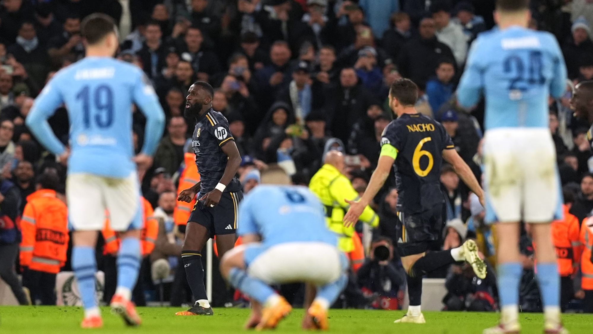 Fuga en el Manchester City: el Real Madrid se frota las manos con la sanción