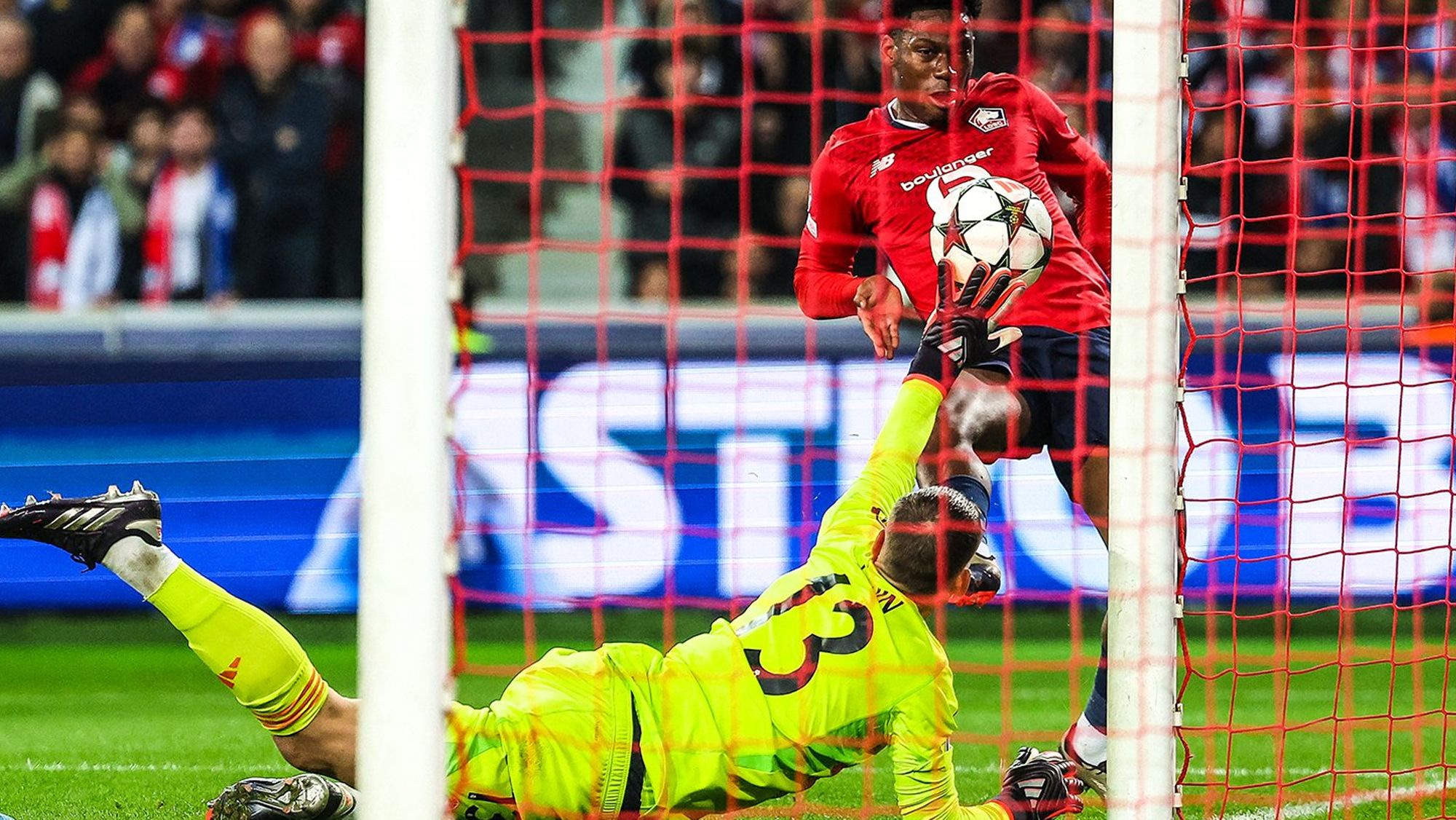 Lunin hizo el milagro de Courtois: paradón memorable para salvar al Madrid en Lille