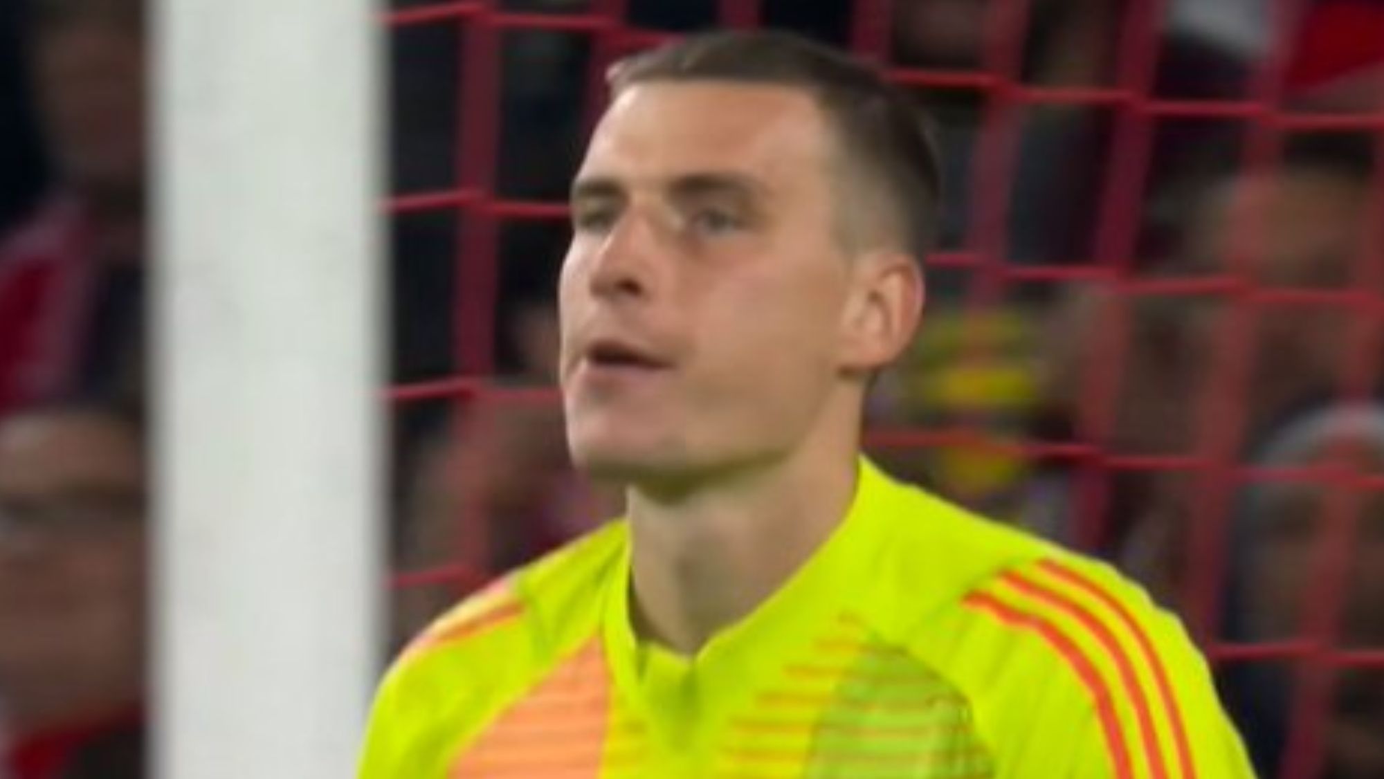 Lunin no se corta ante los micrófonos nada más terminar el partido, lo deja claro: “La primera parte…”