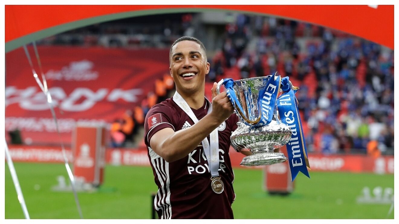 Tielemans actualmente es jugador del Leicester City