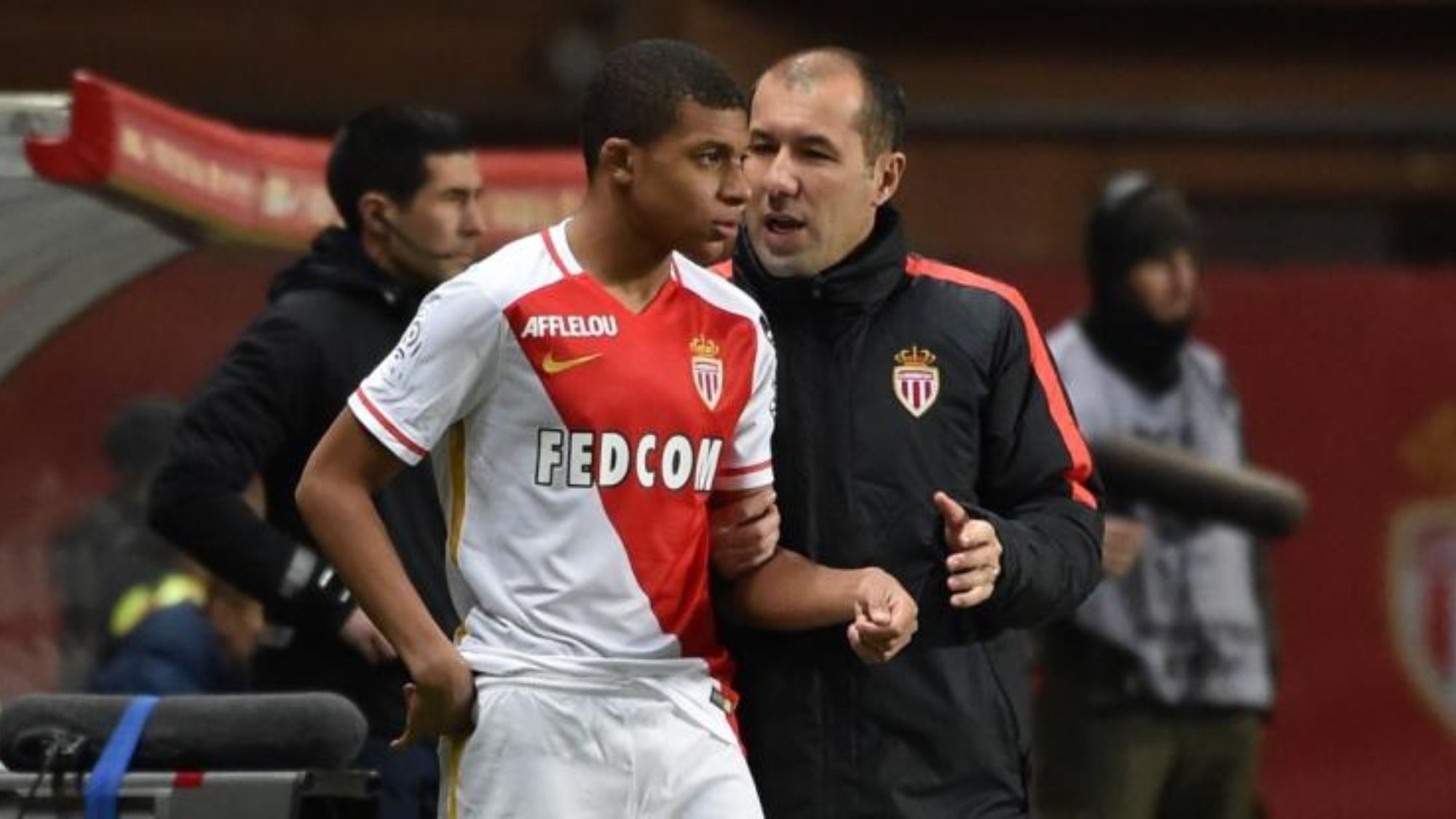 Kylian Mbappé, durante su etapa en el Mónaco, con Leonardo Jardim, su entonces entrenador.