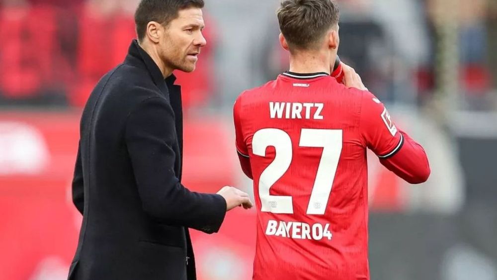 Xabi Alonso y Florian Wirtz