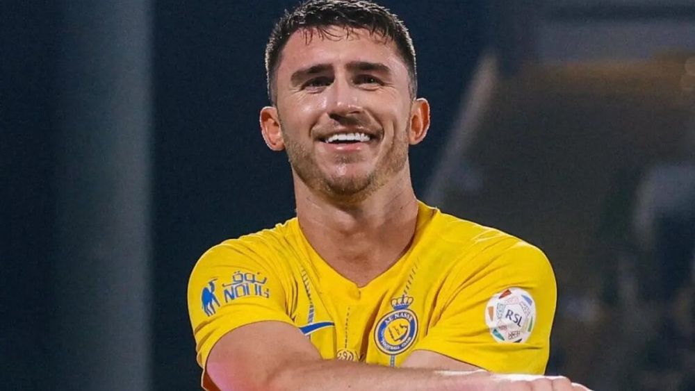 Aymeric Laporte durante un partido con el Al-Nassr