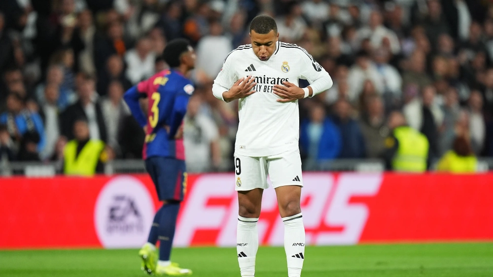 La frustración se apoderó de Mbappé en su primer Clásico.