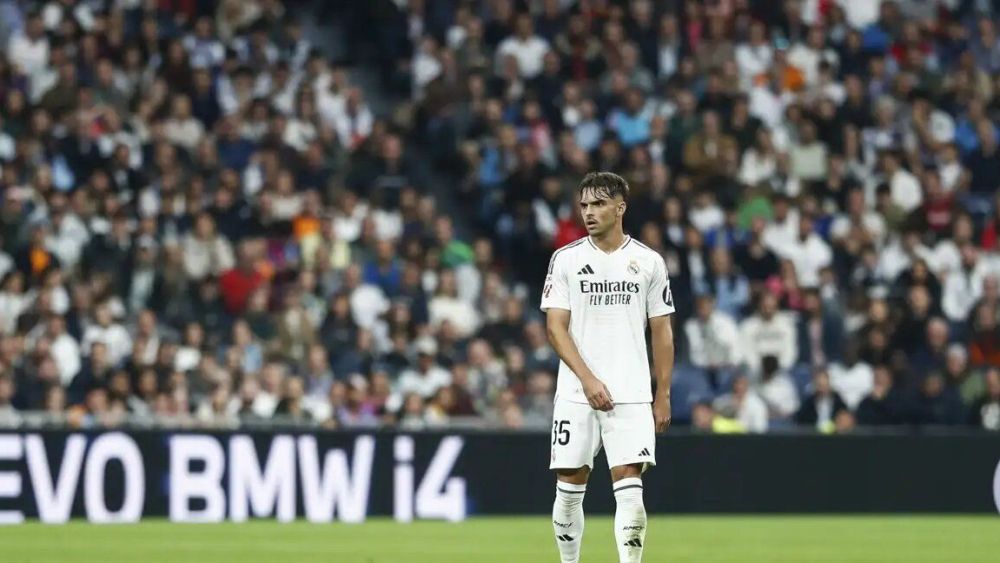 Raúl Asencio durante el partido de hoy