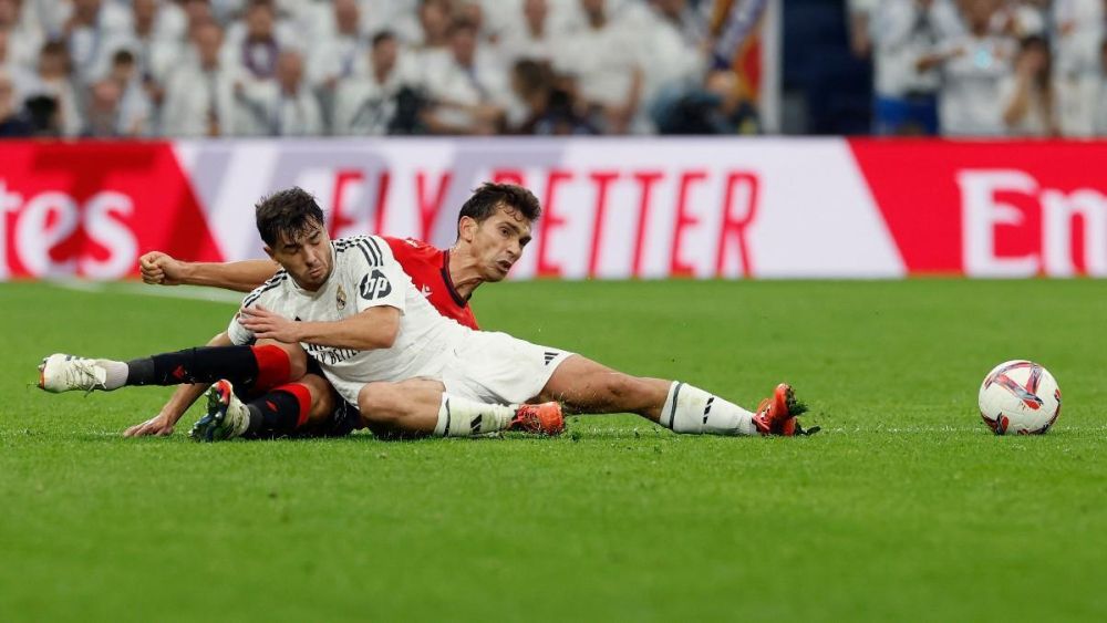 Raúl Asencio durante el partido de hoy