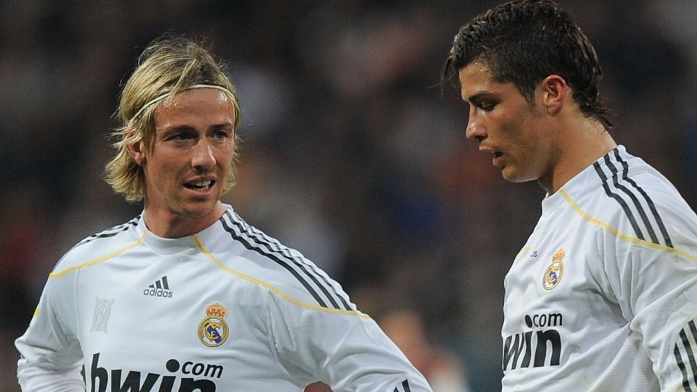 Guti y Cristiano Ronaldo, en un partido del Madrid.