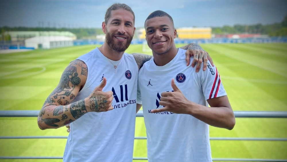 Sergio Ramos y Kylian Mbappé.