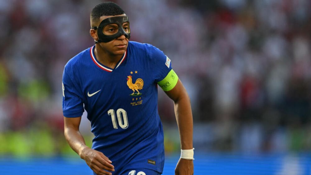 Kylian Mbappé, durante un partido con la Selección francesa en la pasada Eurocopa.