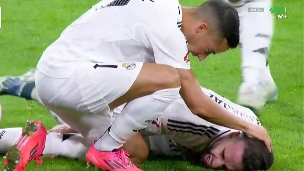 Dani Carvajal se perderá lo que resta de temporada tras lesionarse la rodilla derecha.