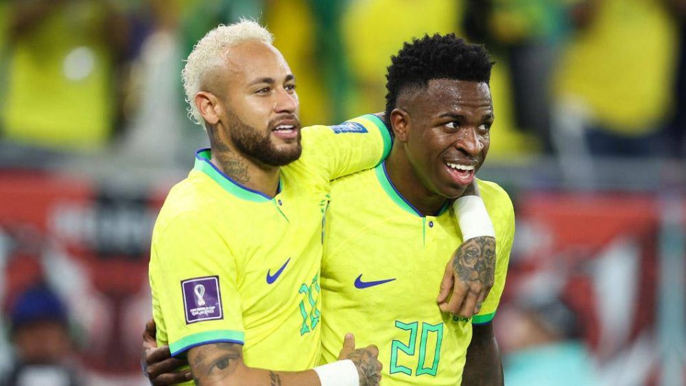 Neymar con Vinicius en la selección brasileña