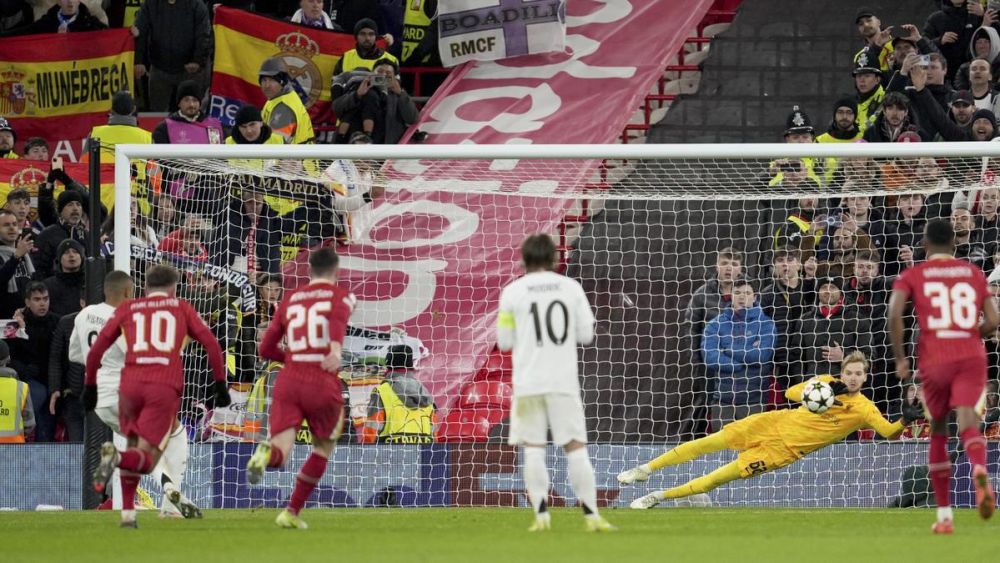 Mbappé fallando el penalti