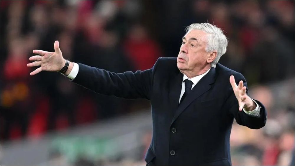 Carlo Ancelotti vuelve a estar en entredicho tras la derrota en Anfield.