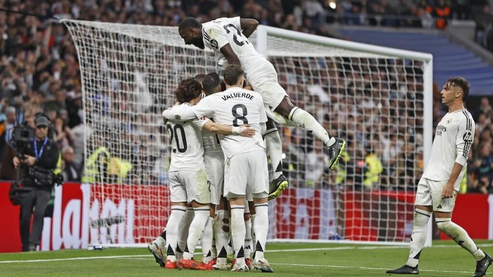 Jugadores del Real Madrid celebrando el primer gol