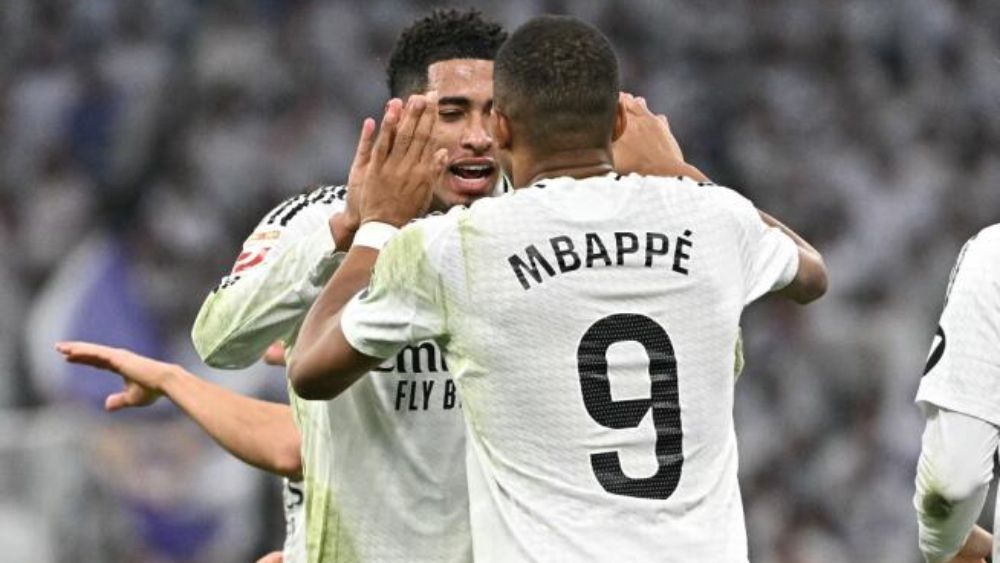 Jude Bellingham y Kylian Mbappé, en el partido ante el Getafe del domingo, celebran un gol.