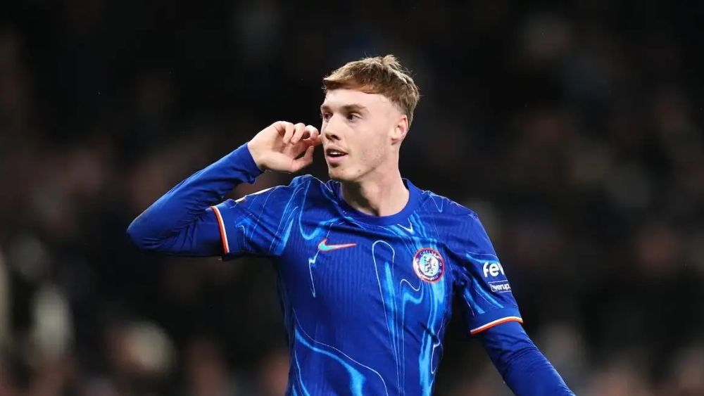 Cole Palmer, celebrando un gol reciente con el Chelsea en un partido de Premier League.