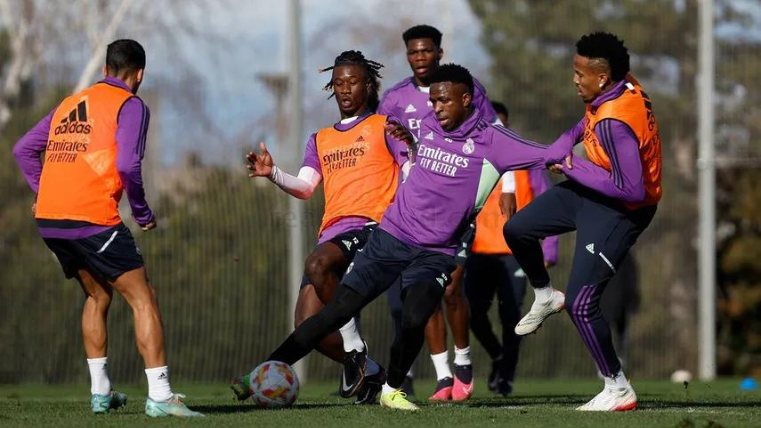 Los jugadores del Real Madrid entrenando de cara al partido de la Supercopa 