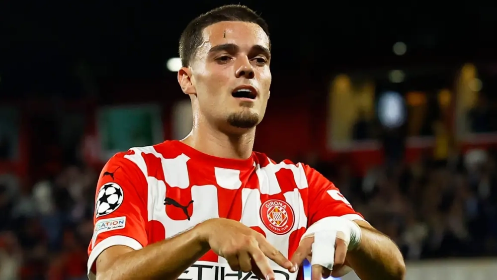 Miguel Gutiérrez celebrando con el Girona