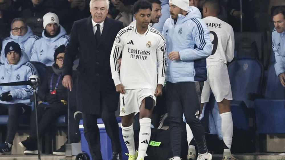 Rodrygo antes de entrar al terreno de juego en Bérgamo