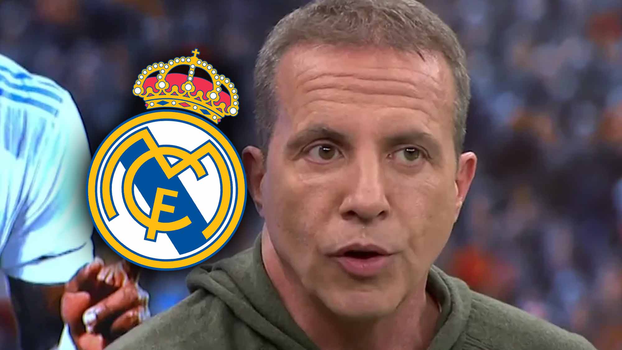 Cristobal Soria serio con escudo RM