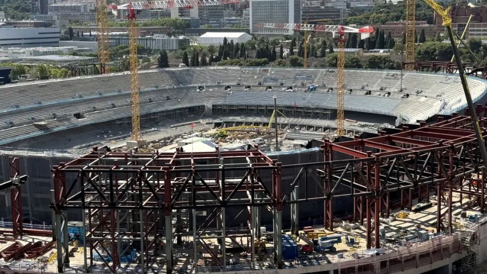 El Camp Nou, en obras.