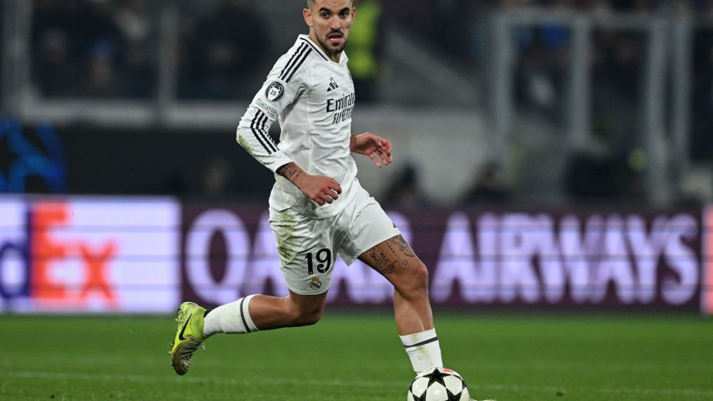 Dani Ceballos durante un partido con el Real Madrid.