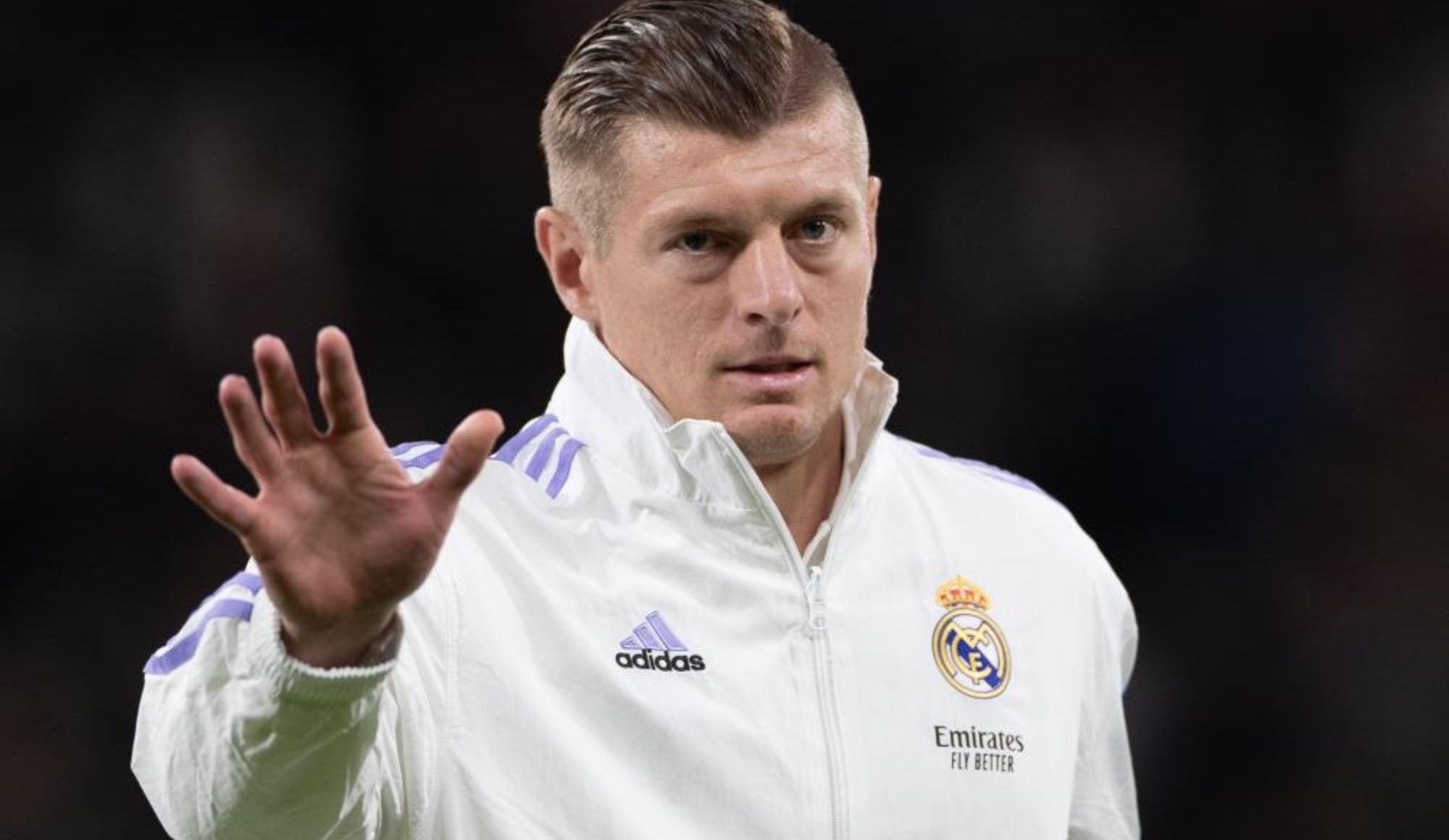 Kroos se 'cachondea' de un compañero mientras que se recupera de lesión: "¿Para qué...?"