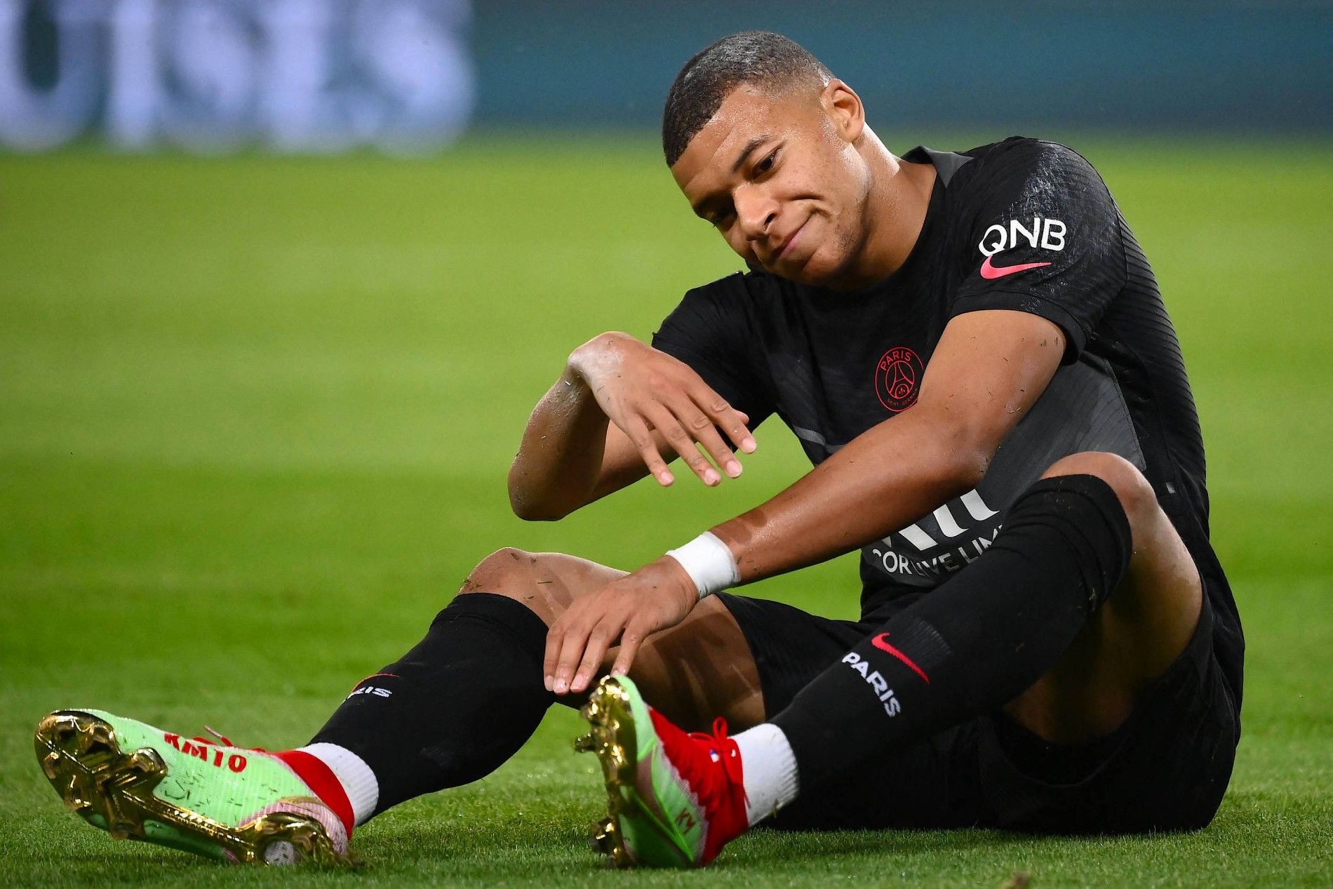 Mbappé presume de su español ante los medios