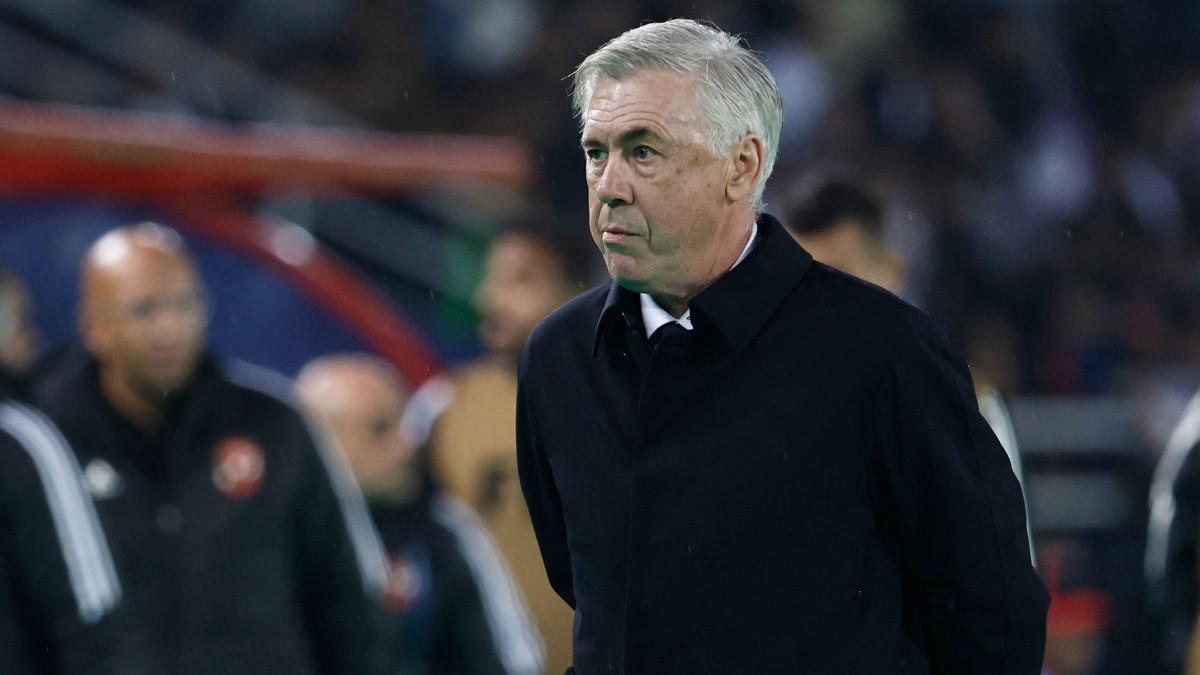 Ancelotti se mira a los suyos de lejos 