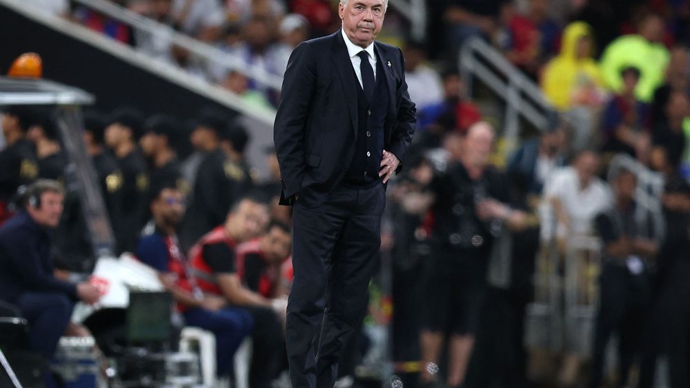 Ancelotti durante la final de la Supercopa de España