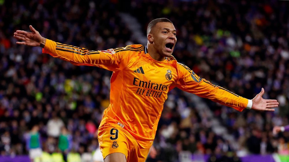 Kylian Mbappé, celebrando uno de sus tres goles en el estadio José Zorrilla el domingo pasado.